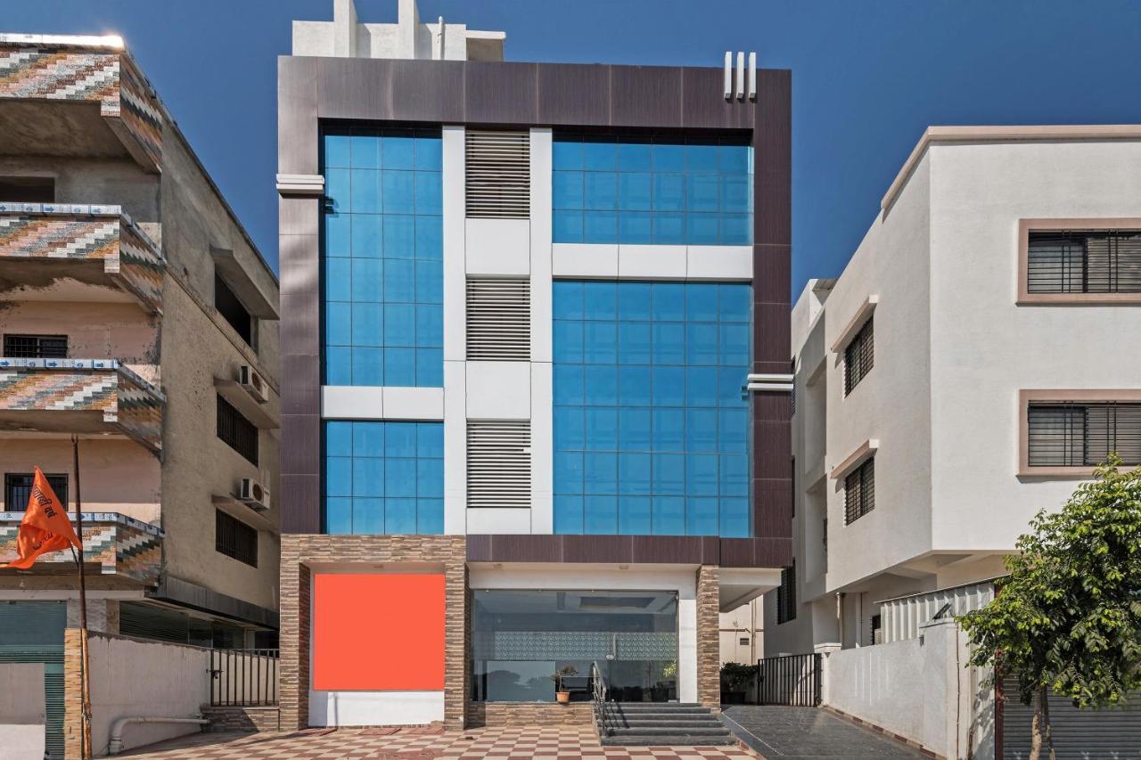 Oyo Flagship 19196 Shree Sai Niladri Residency שירדי מראה חיצוני תמונה